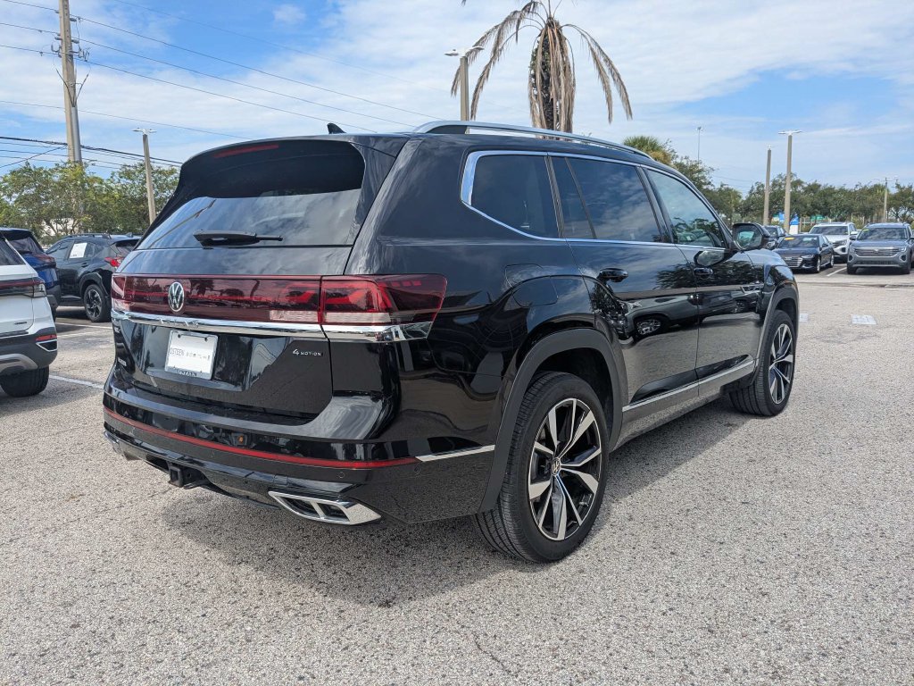 Certified 2025 Volkswagen Atlas SEL Premium R-Line AWD/4WD image 6