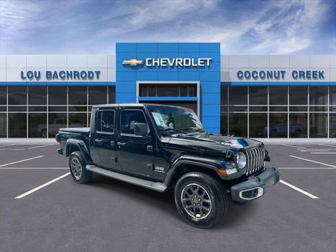 Used 2021 Jeep Gladiator Overland w/ Popular Equipment Package image 2