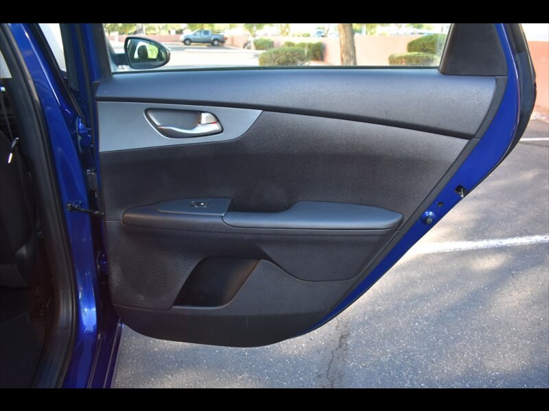 Used 2021 Kia Forte LXS FWD image 27