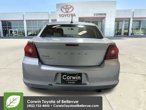 Used 2013 Dodge Avenger SE image 4