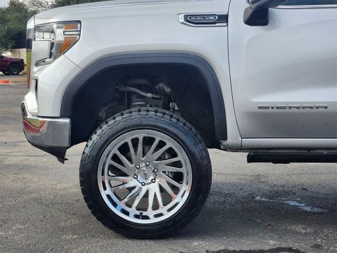 Used 2019 GMC Sierra 1500 SLE w/ SLE Value Package image 8