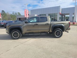 Certified 2025 Toyota Tacoma TRD Off-Road video 2