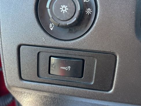 Used 2012 Ford F150 XLT w/ XLT Chrome Pkg image 15