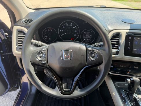 Used 2016 Honda HR-V EX image 16