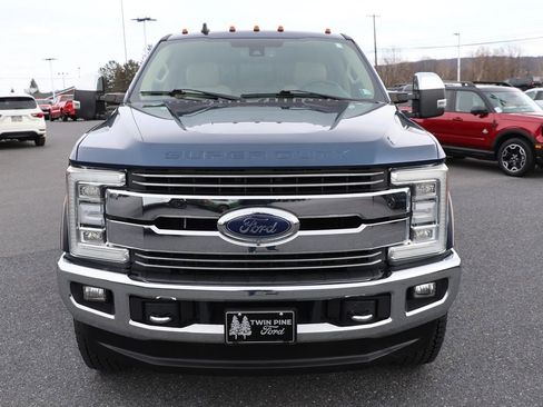 Used 2019 Ford F250 Lariat w/ Lariat Ultimate Package image 2