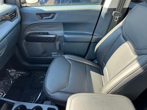 Certified 2024 Ford Maverick Lariat w/ Black Appearance Package image 25