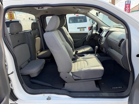 Used 2019 Nissan Frontier S image 22