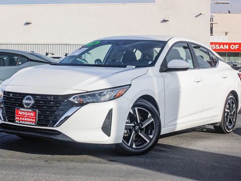 Certified 2024 Nissan Sentra SV image 2