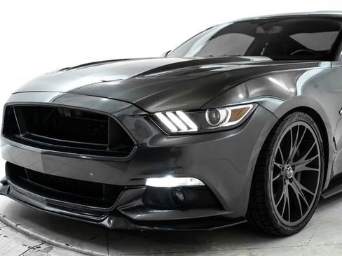 Used 2017 Ford Mustang GT Premium w/ GT Performance Package RWD image 17