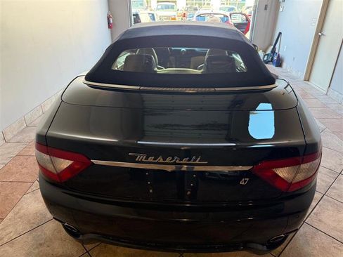 Used 2010 Maserati GranTurismo Convertible image 53