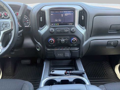Used 2022 Chevrolet Silverado 1500 RST w/ Z71 Off-Road Package AWD/4WD image 13