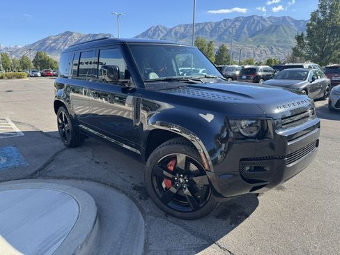 Used 2024 Land Rover Defender 110 X AWD/4WD image 2