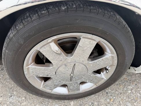 Used 2003 Ford Thunderbird RWD image 11