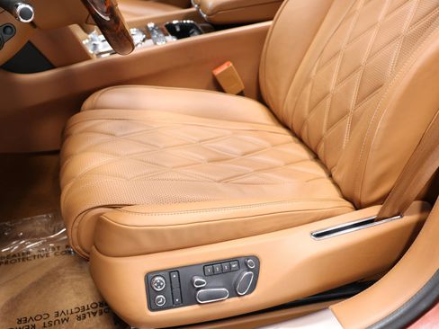 Used 2014 Bentley Flying Spur W12 AWD/4WD image 21