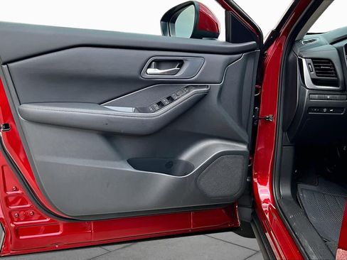 New 2026 Nissan Rogue SV FWD image 10