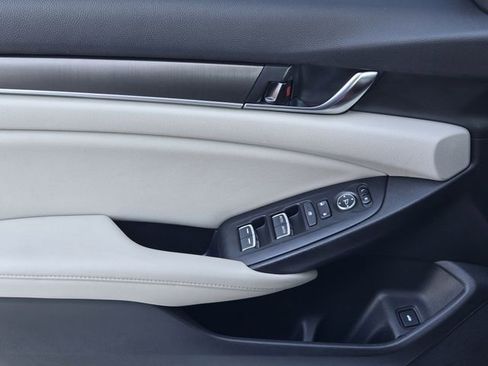 Used 2021 Honda Accord LX image 23