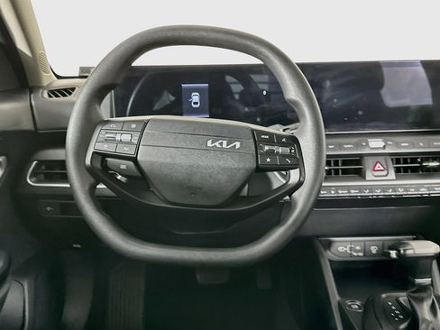 Used 2025 Kia K4 FWD image 18