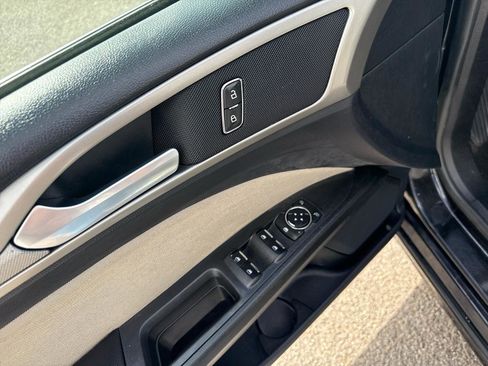 Used 2019 Ford Fusion S FWD image 12