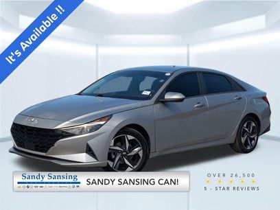 Used 2023 Hyundai Elantra SEL w/ Convenience Package