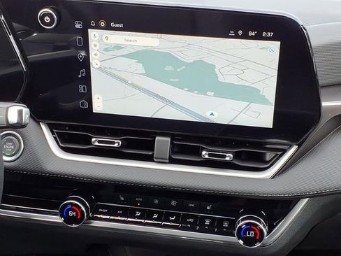 New 2026 Chevrolet Equinox LT FWD image 13