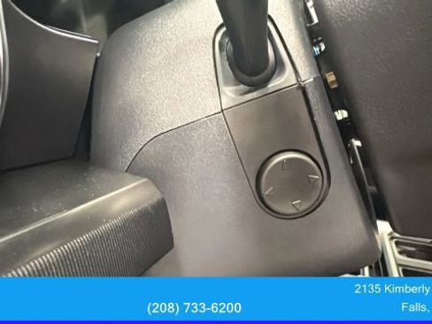 Used 2024 Ford F350 Platinum w/ FX4 Off-Road Package image 24