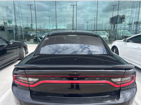 Used 2021 Dodge Charger SXT w/ Blacktop Package image 5