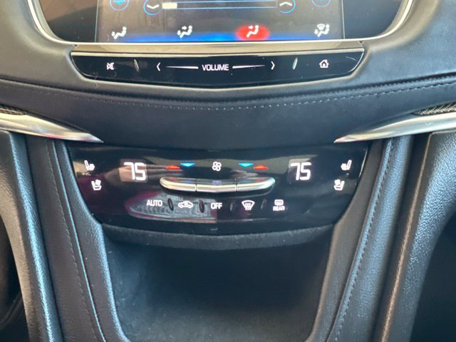 Used 2019 Cadillac XT5 Platinum AWD/4WD image 21