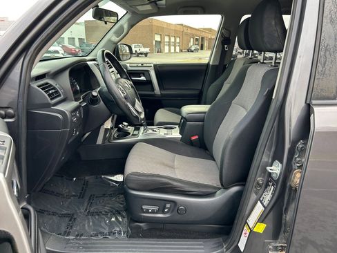 Used 2017 Toyota 4Runner SR5 image 11