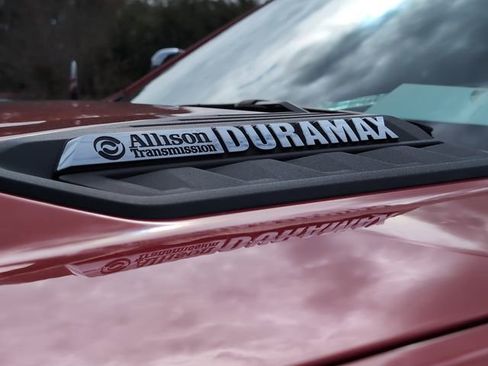 Used 2024 Chevrolet Silverado 2500 LTZ w/ LTZ Plus Package image 7