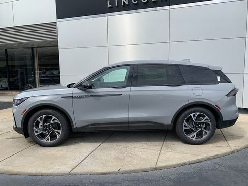 New 2026 Lincoln Nautilus Premier w/ Equipment Group 102A AWD/4WD image 9