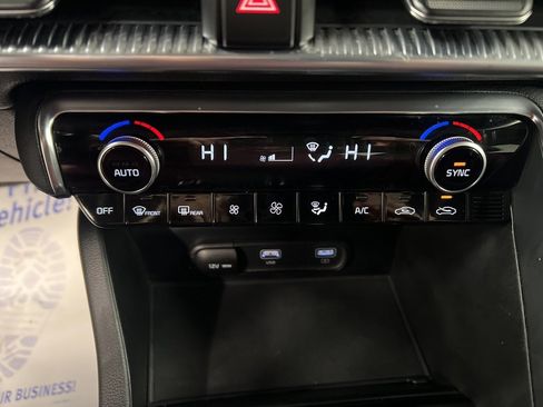 Used 2022 Kia K5 EX w/ EX Premium Package image 13