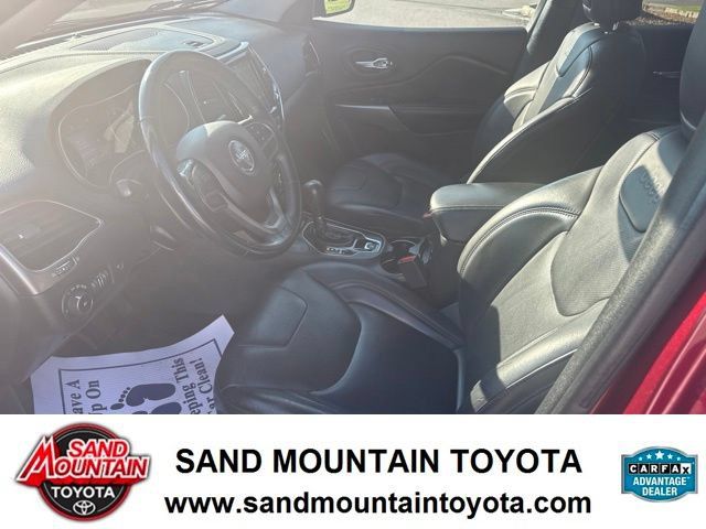 Used 2019 Jeep Cherokee Limited AWD/4WD image 14