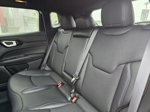 New 2026 Jeep Compass Latitude image 25