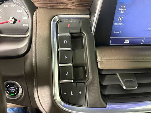 Used 2021 Chevrolet Tahoe Z71 w/ Rear Media and Nav Package AWD/4WD image 21
