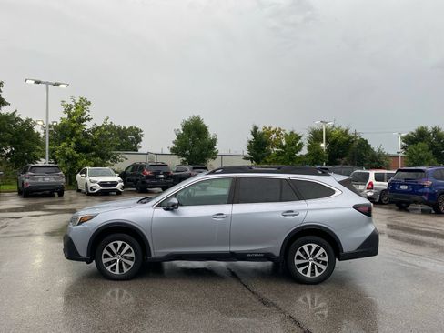 Used 2020 Subaru Outback Premium AWD/4WD image 3