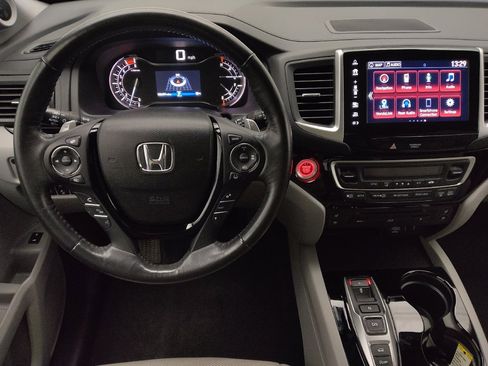 Used 2017 Honda Pilot Elite image 22