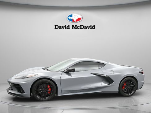 Used 2025 Chevrolet Corvette Stingray Preferred Cpe w/ Stealth Interior Trim Package RWD image 5