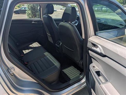 Certified 2024 Volkswagen Taos SEL AWD/4WD image 15