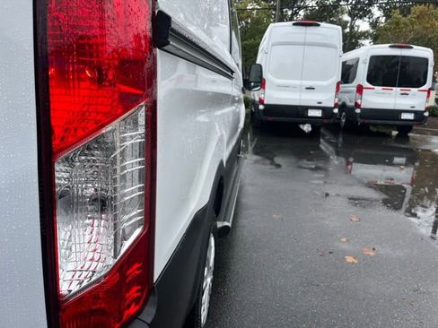 Used 2024 Ford Transit 250 Low Roof w/ Exterior Upgrade Package image 10