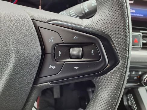 Used 2025 Chevrolet TrailBlazer LT AWD/4WD image 63