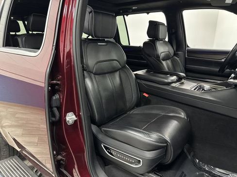 Used 2022 Jeep Grand Wagoneer Series II image 36