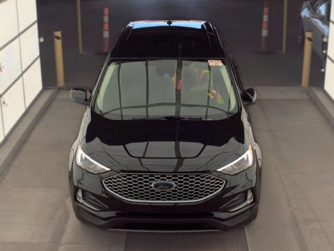 Used 2024 Ford Edge SEL w/ Convenience Package AWD/4WD image 2