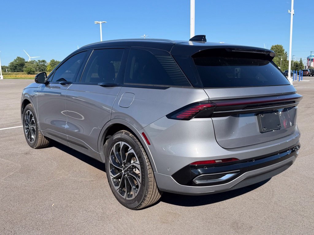 Used 2024 Lincoln Nautilus Reserve AWD/4WD image 8