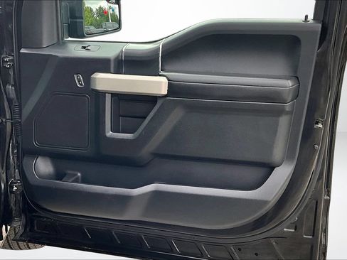 Used 2018 Ford F150 XLT w/ Equipment Group 301A Mid AWD/4WD image 26