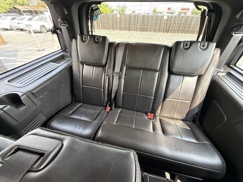 Used 2013 Lincoln Navigator 4WD w/ HD Trailer Tow Pkg image 14
