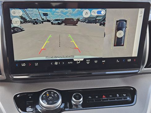 New 2026 Ford Expedition Active RWD image 14