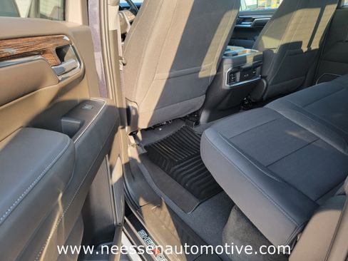 Used 2022 GMC Sierra 1500 Elevation w/ Preferred Package image 13