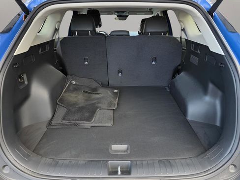 Used 2026 Kia Sportage EX FWD image 14