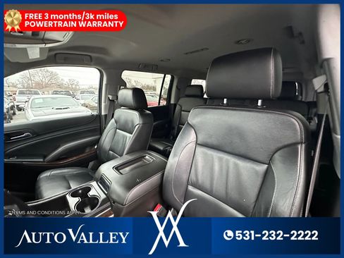 Used 2017 Chevrolet Suburban LT image 16