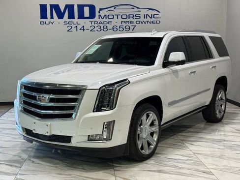 Used 2018 Cadillac Escalade Premium Luxury AWD/4WD image 1
